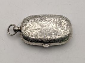 A silver sovereign case having an engraved floral design, hallmarked Birmingham 1909, 31.8g