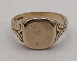 A 9ct gold gents signet ring having an engraved detail 7.8g Location: If there is no condition