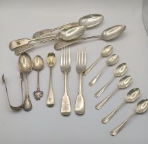 Silver and silver plate to include two silver fiddle pattern forks, a set of six tea spoons, a table