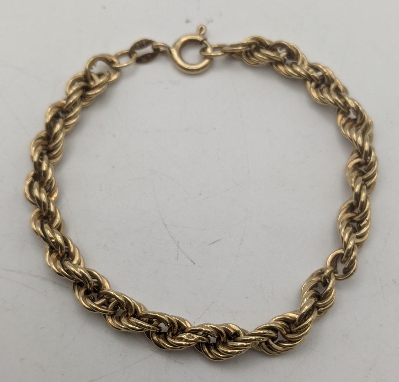 A 9ct gold rope link bracelet 4.6g Location: If there is no condition report shown, please request