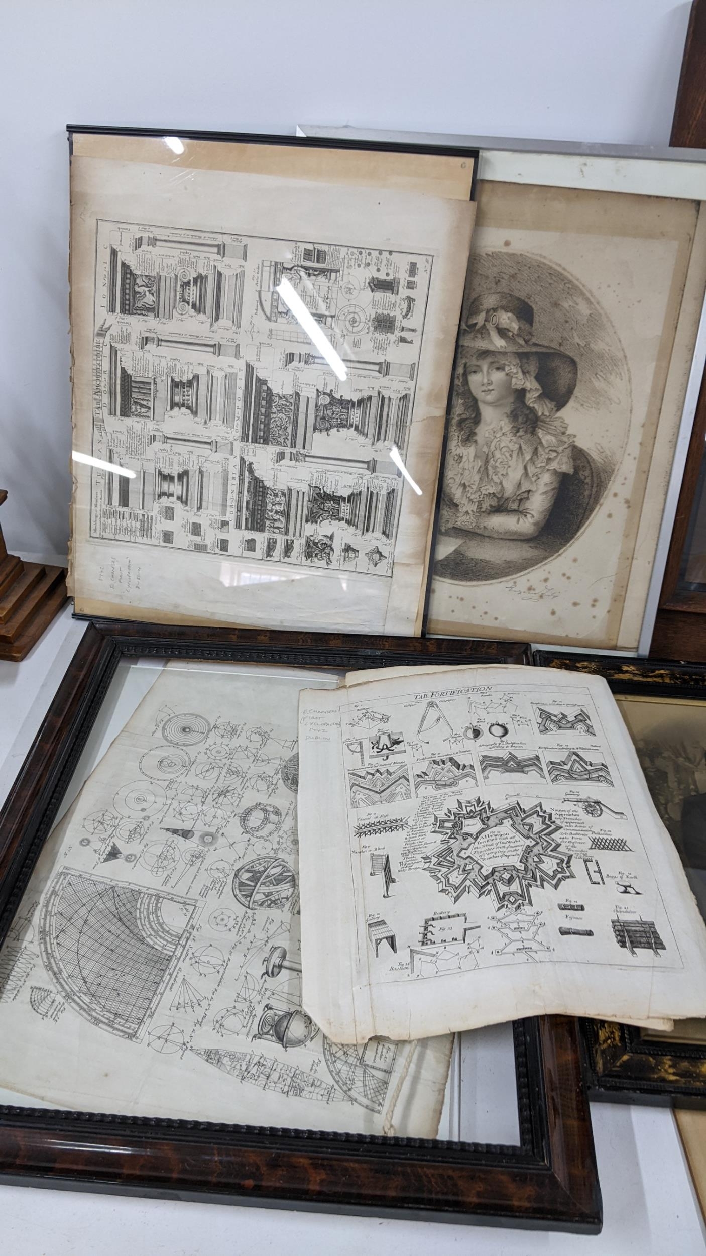 Mixed framed and unframed pictures to include engravings, 1920's photograph and others Location: - Image 4 of 4