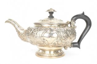 A George III silver teapot, by Rebecca Emes & Edward Barnard I, hallmarked London 1819, having an