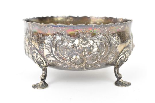 A Victorian silver bonbon dish by Daniel & Charles Houle, London 1855, of circular form with - Image 1 of 7