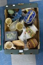 A Collection of Various Items to comprise Swallow Wall Plaques, Vintage Tin, Tankards Etc