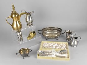 A Collection of Various Metalwares to comprise Metal Plate, Brass Ewer Etc