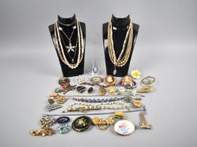A Collection of Various Vintage Costume Jewellery to include Freshwater Pearl Necklace with Silver