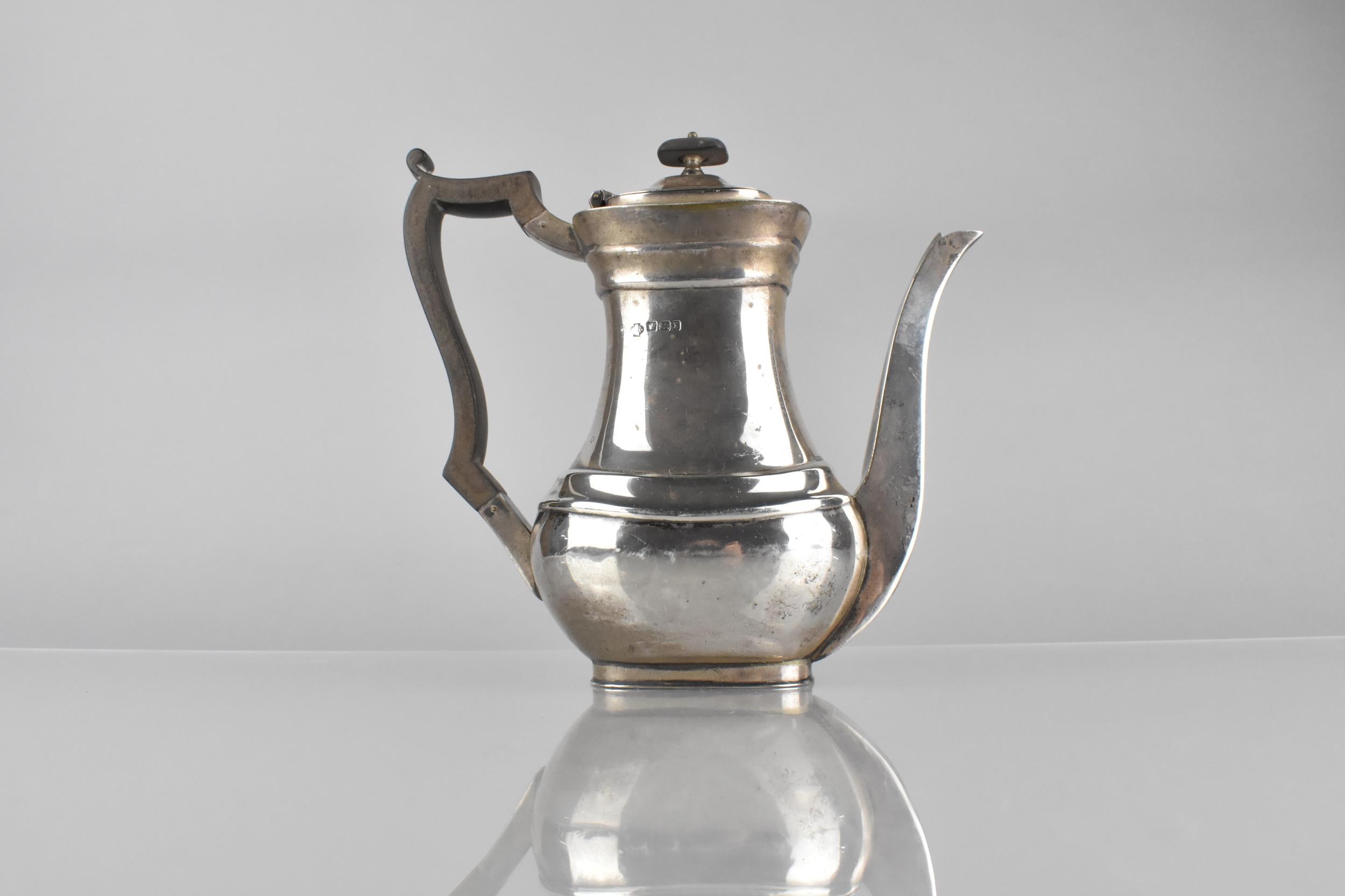An Edwardian VII Silver Coffee Pot by William Hutton & Sons Ltd, Sheffield Hallmark 1909, 19cm