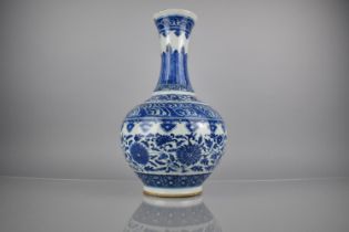 An 18th/19th Century Chinese Qing Dynasty Porcelain Blue and White Vase with Tapering Flared Neck to