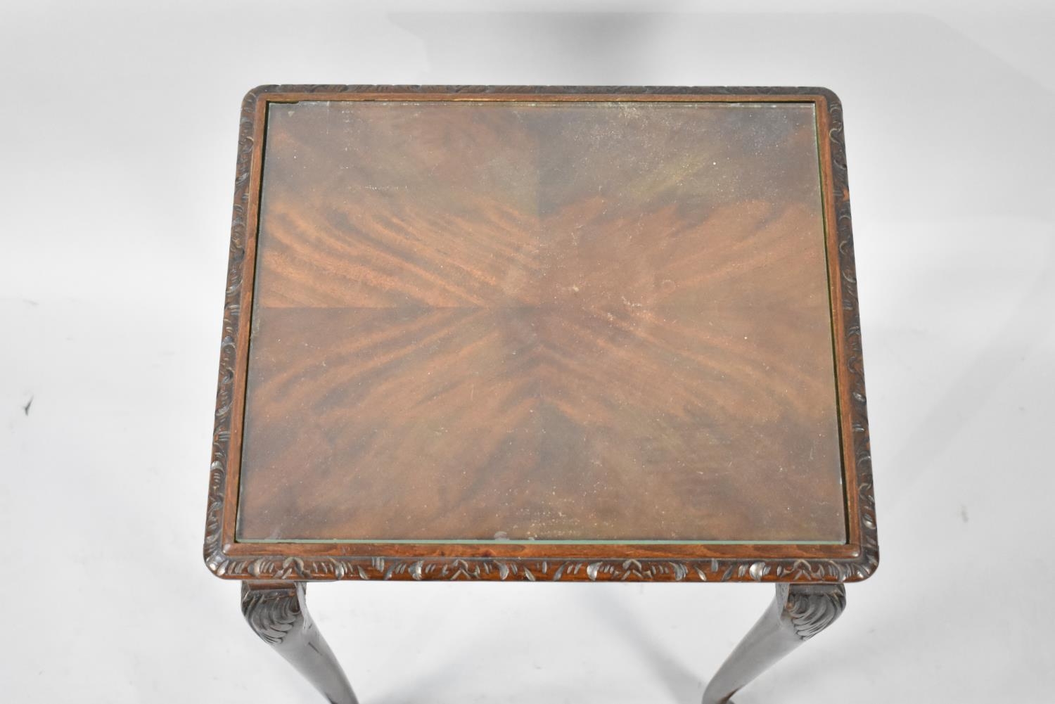 A Small Mahogany Occasional Table, Probably Part of a Nest, 36cms Wide - Bild 2 aus 2