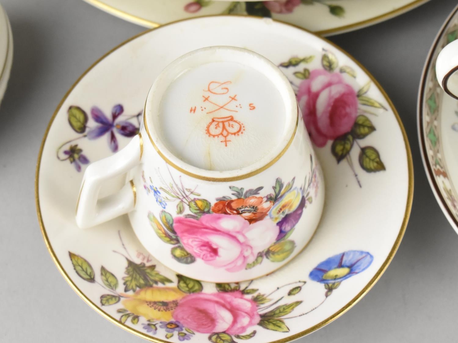 A Collection of Various Ceramics to Comprise Hand Painted Derby Cup and Saucer (AF), Wedgwood - Bild 3 aus 3