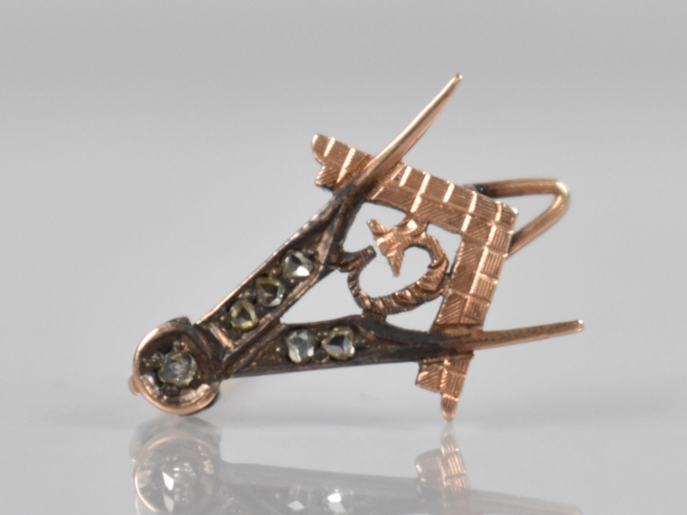 Masonic Interest: Gold Metal and Diamond Brooch, Six Rose Cut Diamonds, Milgrain Set to Compass - Image 3 of 3