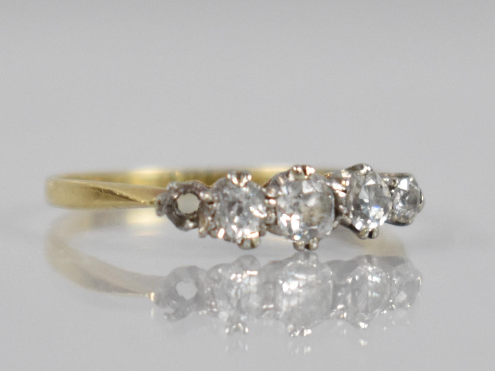 An Early 20th Century 18ct Gold and Diamond Five Stone Ring (Missing One Stone), Old Mixed/Mine - Image 3 of 4