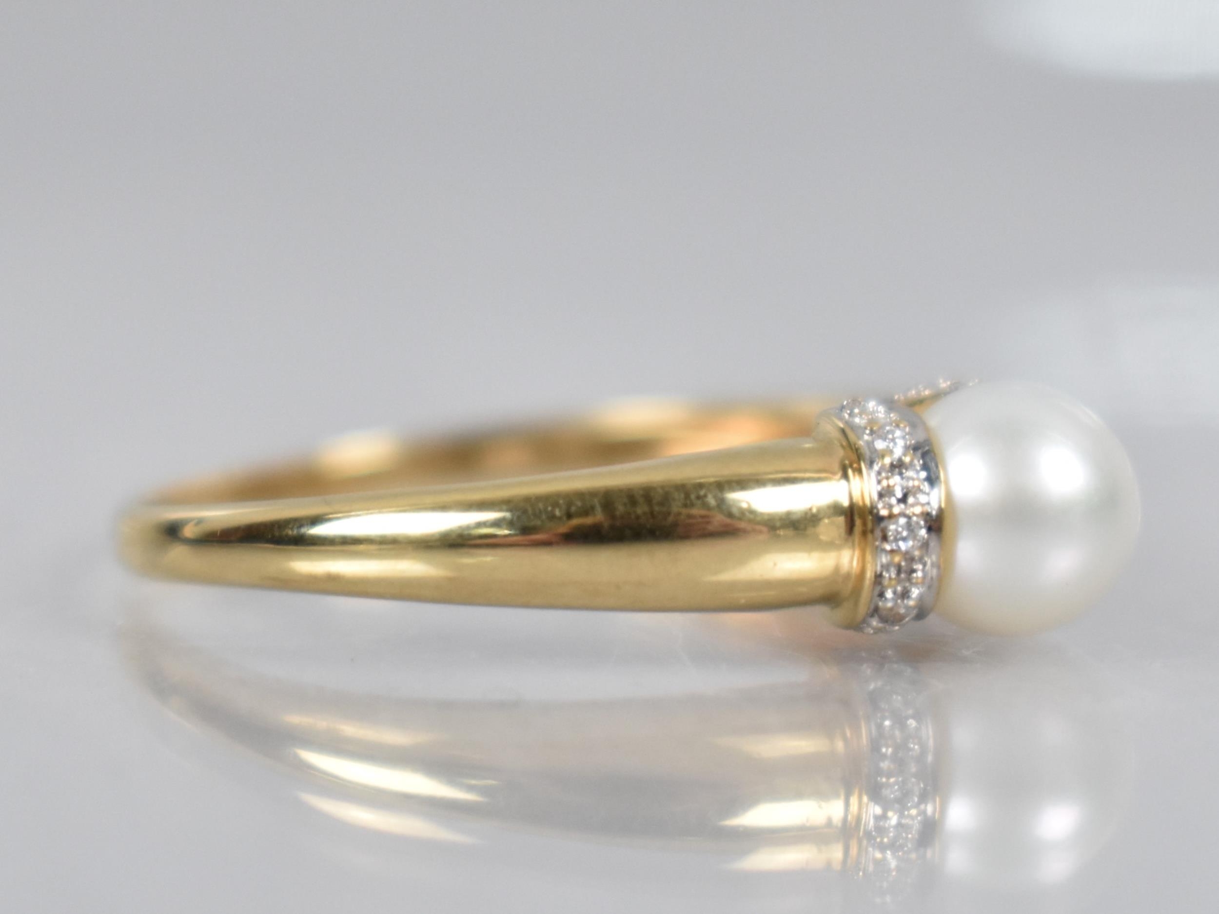 An 18ct Gold Pearl and Diamond Ring, Central Round Pearl Measuring 6.4mm Diameter, White Metal - Image 2 of 3