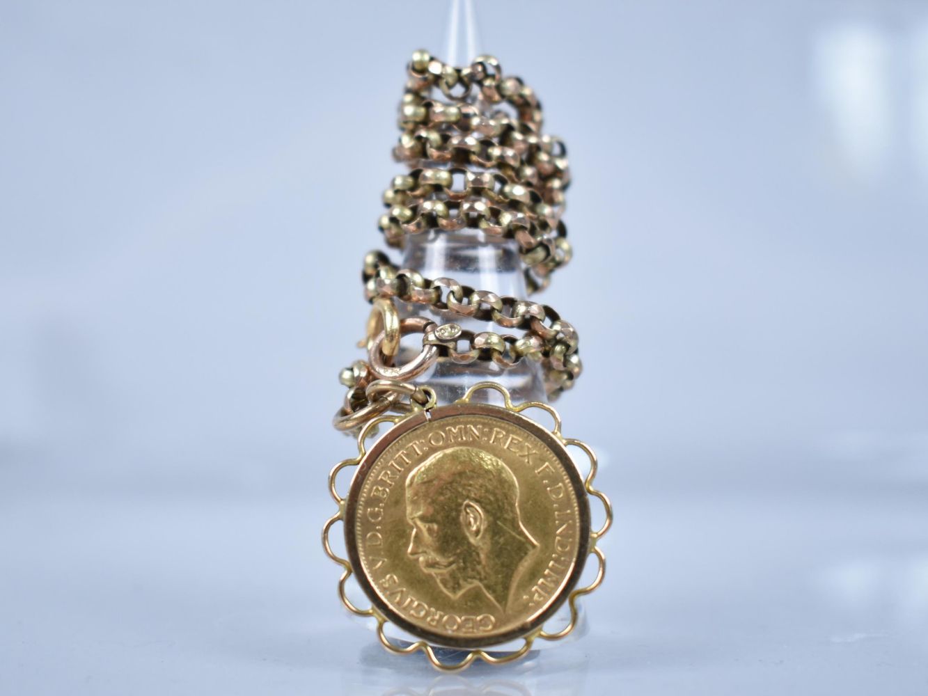 Selected Jewellery, Gold and Sovereigns