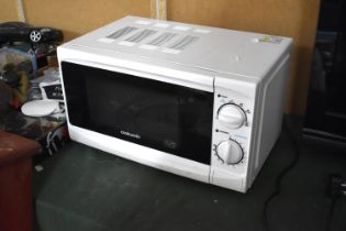 A Cookworks Microwave