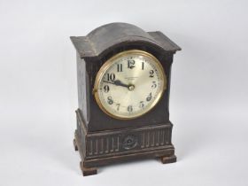 An Edwardian American Oak Cased Mantel Clock with 30 Hour Movement, Working, 29.5cms High