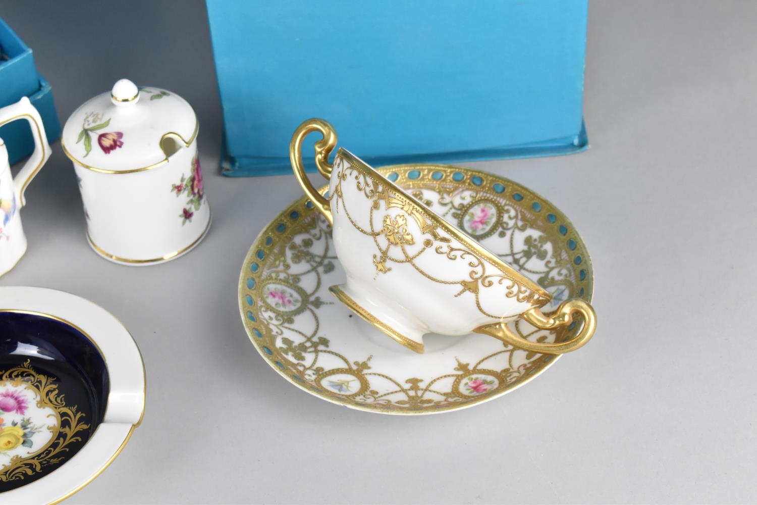 A Collection of Various Ceramics to Comprise Three Boxed Commemorative Coalport Goblets, Boxed - Image 2 of 5