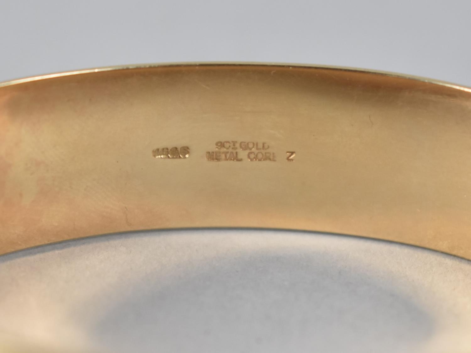A Vintage Gold Plated Hinged Bangle, 9ct Gold on a Metal Core, Stamped HG and S, Engraved Decoration - Image 3 of 3