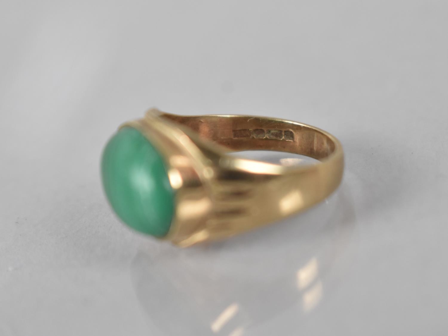 A Malachite Mounted 9ct Gold Ring, 9.3mm by 13.5mm, 4.5gms, Size K.5 - Image 2 of 2