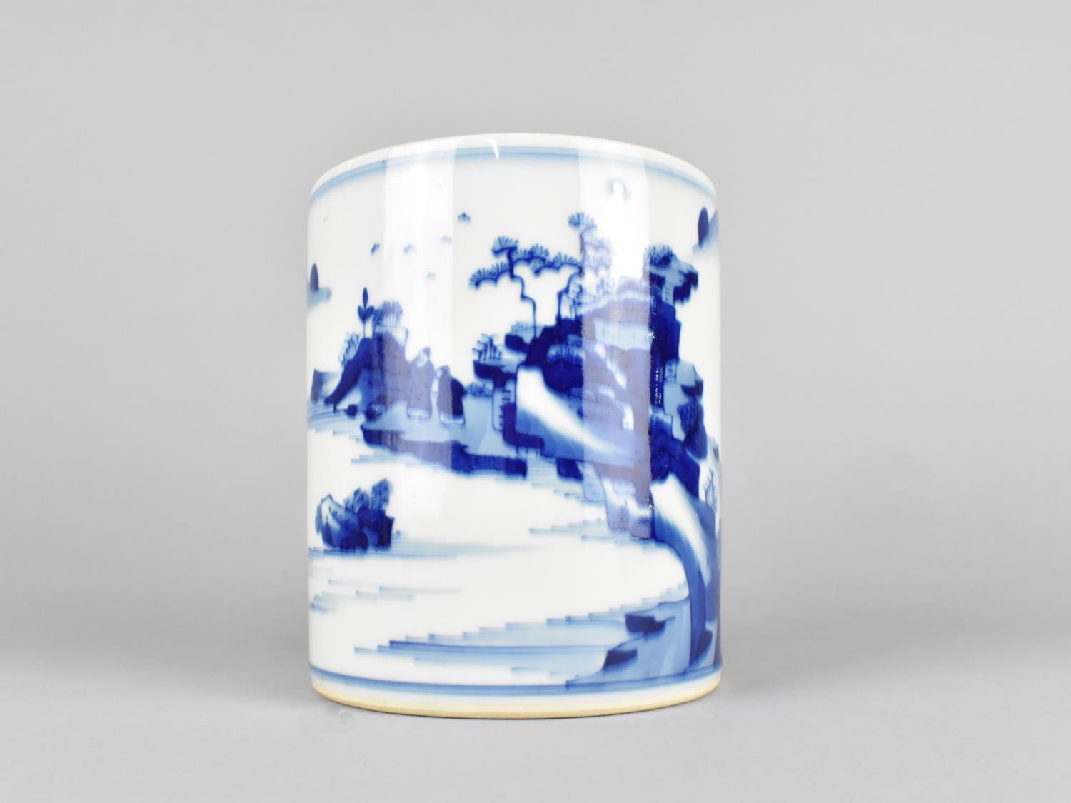 A Chinese Blue and White Brush Pot Decorated with Figures in Exterior Setting, Base with Double - Image 3 of 5