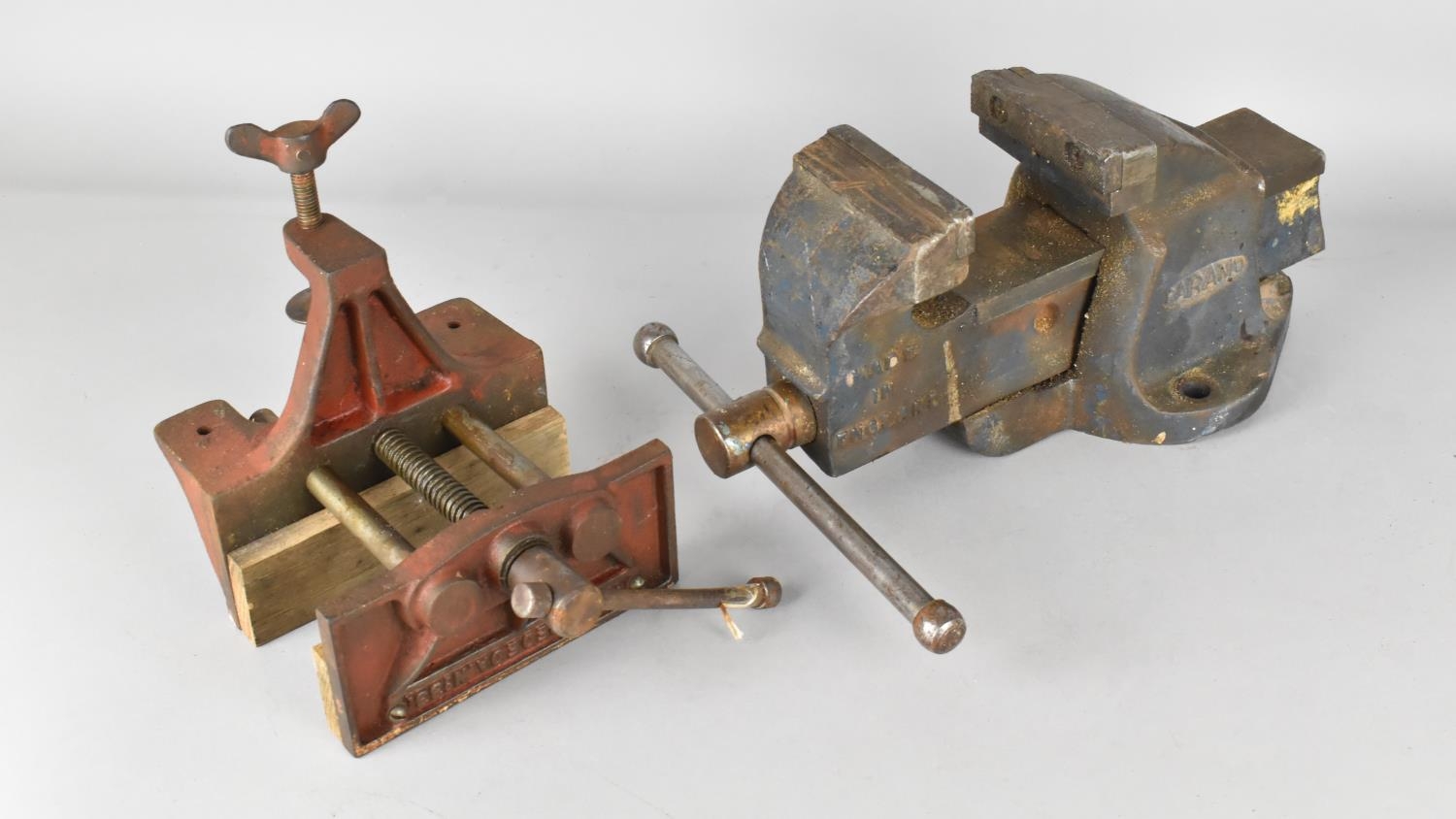 Two Cast Metal Vices, Paramo High Duty Vice No. 2 and a Small Example with Registration No. - Image 2 of 2