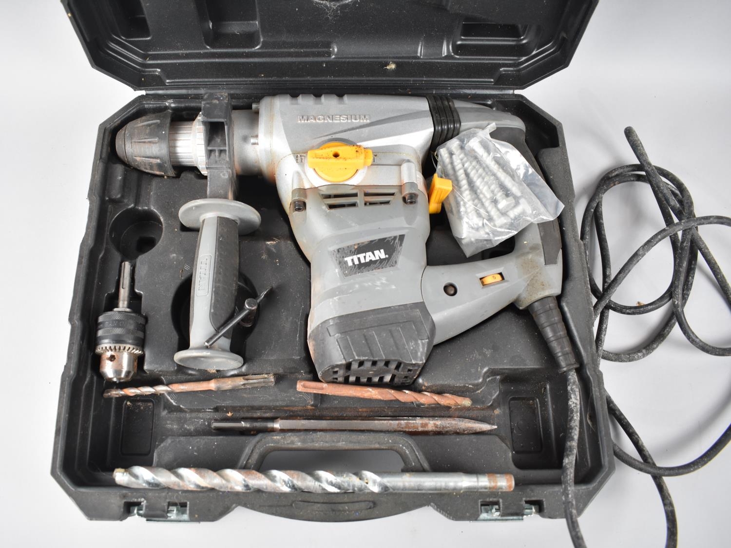 A Titan Rotary Hammer Drill - Image 2 of 2
