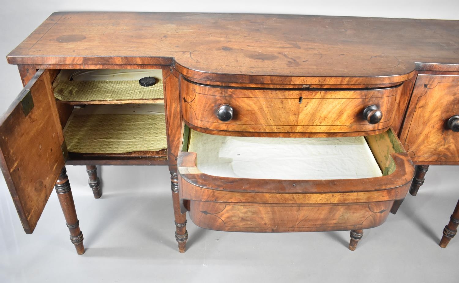 A 19th Century Reverse Breakfront Mahogany Sideboard with String Inlay, Raised on Turned Supports - Image 2 of 4