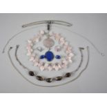 A Collection of Various Silver Jewellery to include Chains, Pendants, Rings, Vintage Agate Brooch (