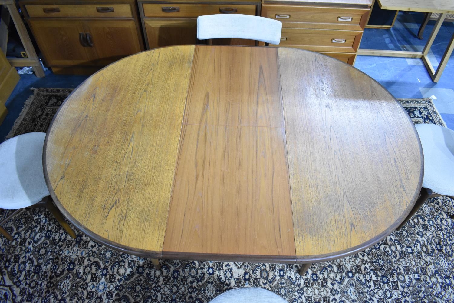 A G-Plan Extending Oval Dining Table and Four Chairs - Image 3 of 5