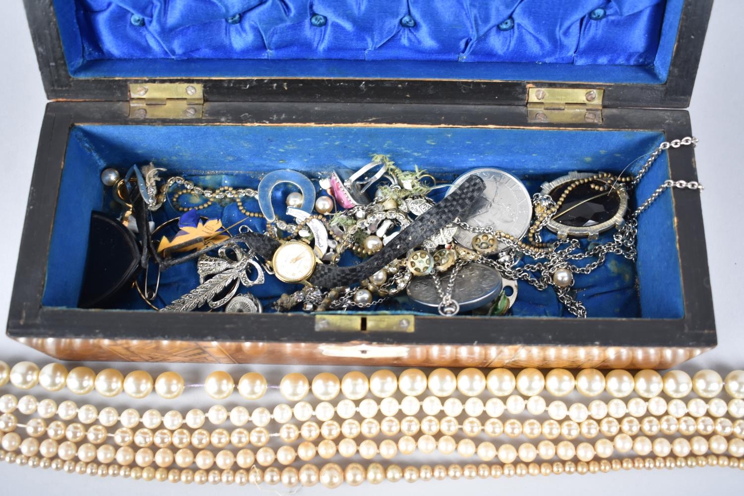 A 19th Century Mahogany and Banded Inlay Rectangular Jewellery Box Containing Selection of Costume - Image 2 of 3