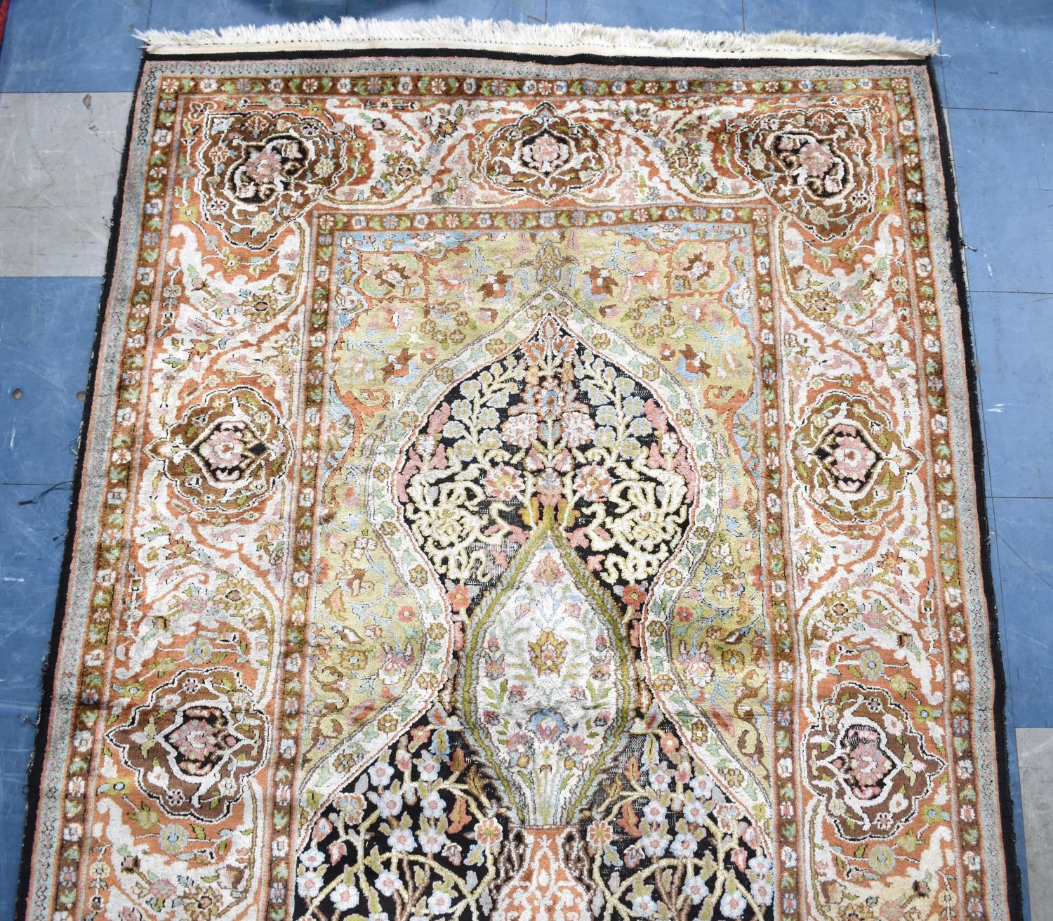 A Silk Kashan Hand Made Rug, 198x120cms - Image 2 of 4