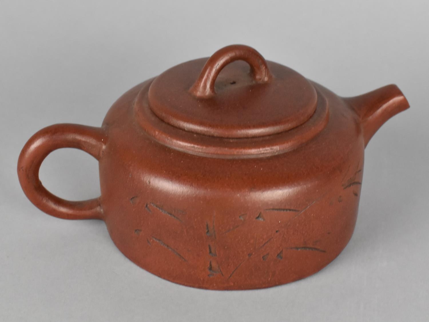 A Chinese Yixing Teapot with Incised Decoration to Body, Seal Mark to Base and Makers Marks to - Image 3 of 4