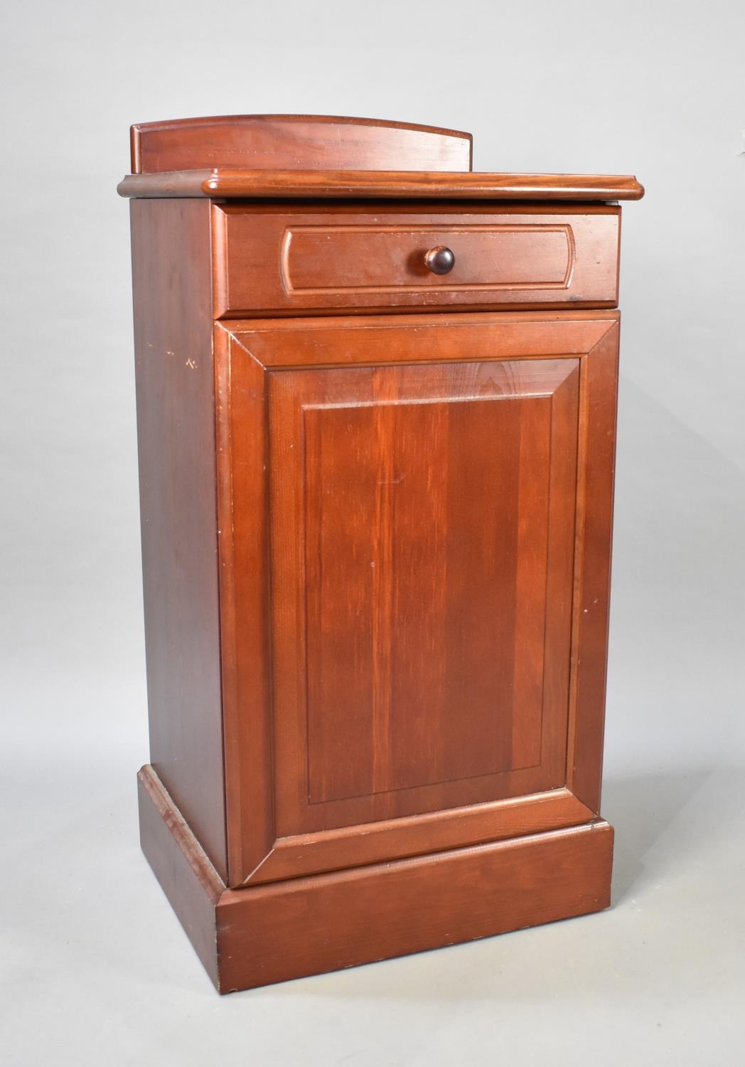 A Modern Galleried Bedside Cabinet with Top Drawer, 46cms Wide