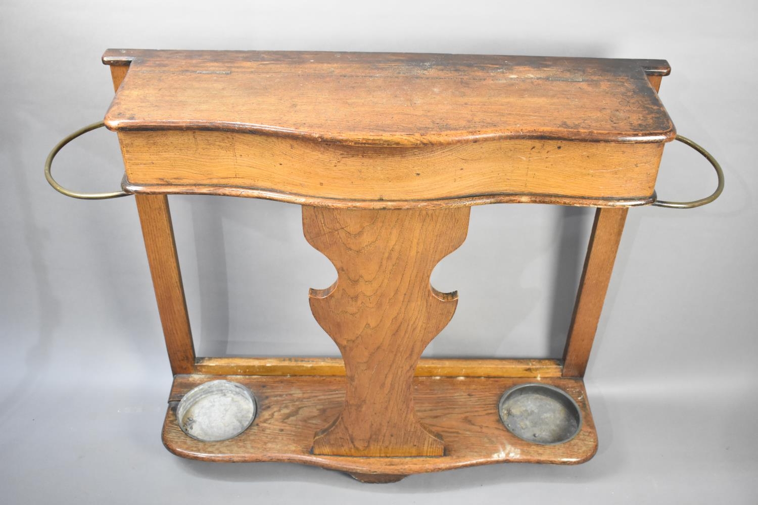 A Late 19th/Early 20th Century Oak Hall Stick Stand with Serpentine Front and Brass Hoops Either - Image 2 of 2