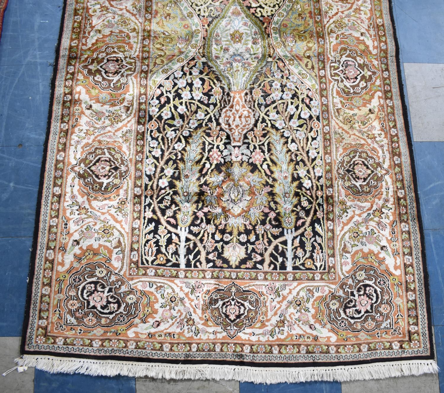 A Silk Kashan Hand Made Rug, 198x120cms - Image 3 of 4