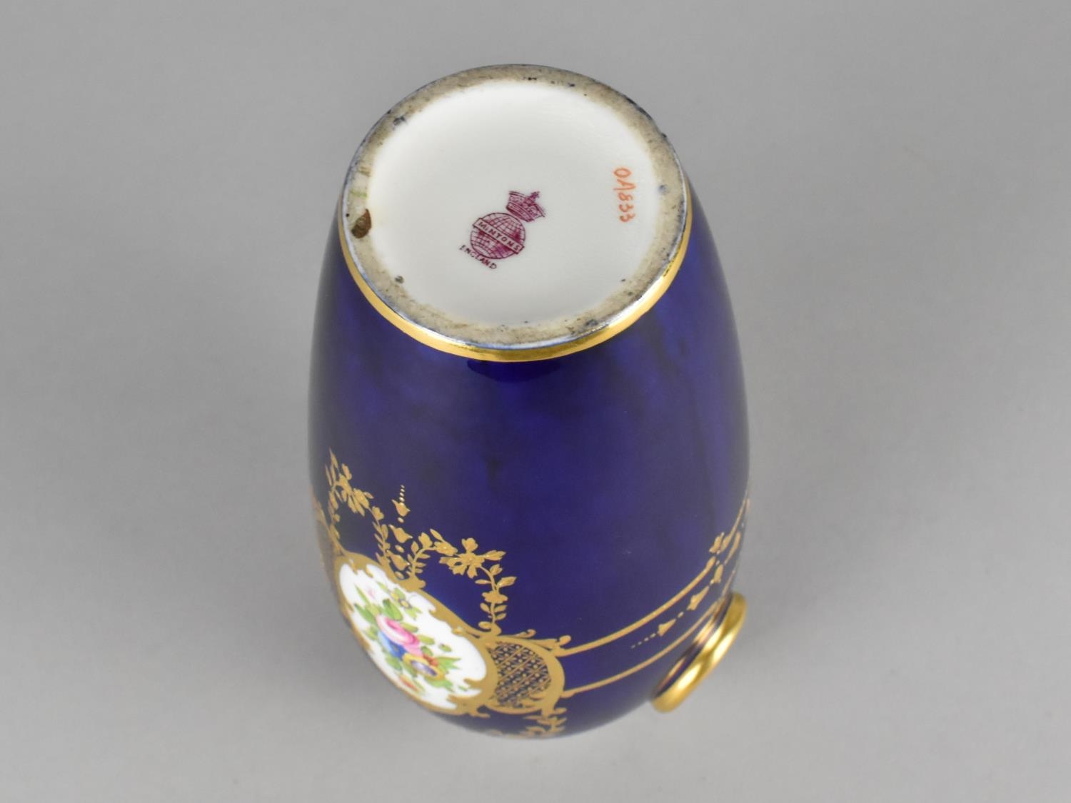 A Mintons Vase Decorated with Hand Painted Floral Cartouches on Blue Ground with Gilt Detailing, the - Image 4 of 4