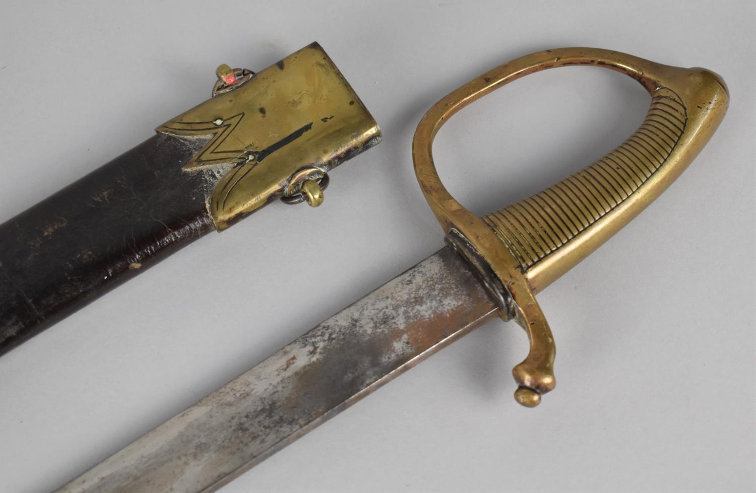 A French 1819 Pattern Briquet Short Sword having Ribbed Brass Grip and Slightly Curved Blade. - Image 4 of 5