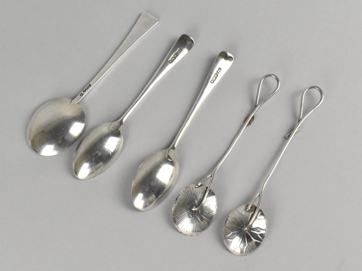 Three Silver Teaspoons Spoons, 62g Together with Two White Metal Spoons Having Flower Head - Image 2 of 2