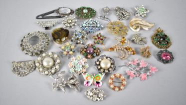 A Collection of Various Vintage Brooches to include Example by Hollywood, Crown, Early 20th