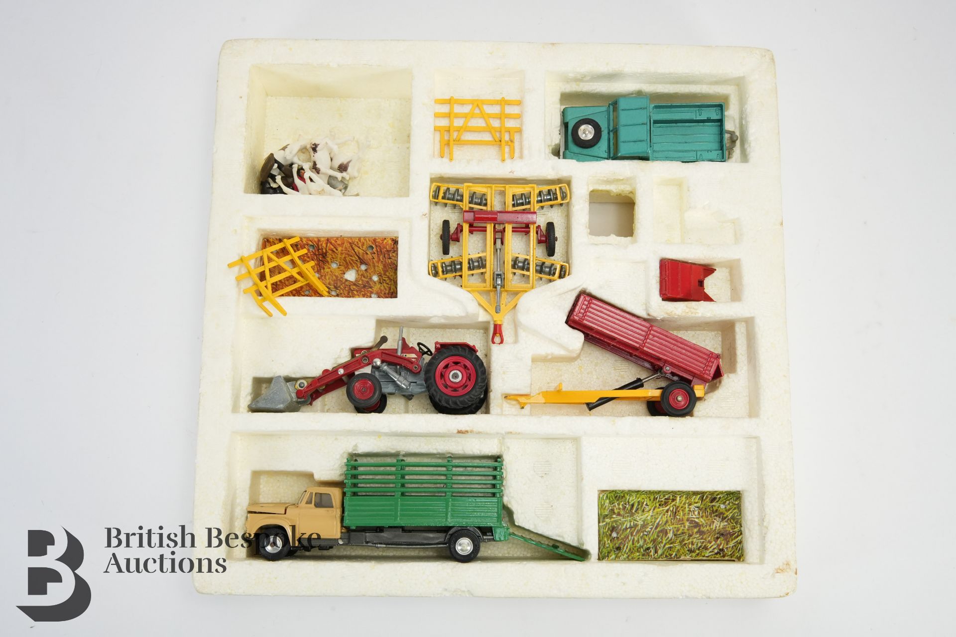 Dinky and Corgi Toys incl. Agricultural Gift Set No. 5 - Image 5 of 6