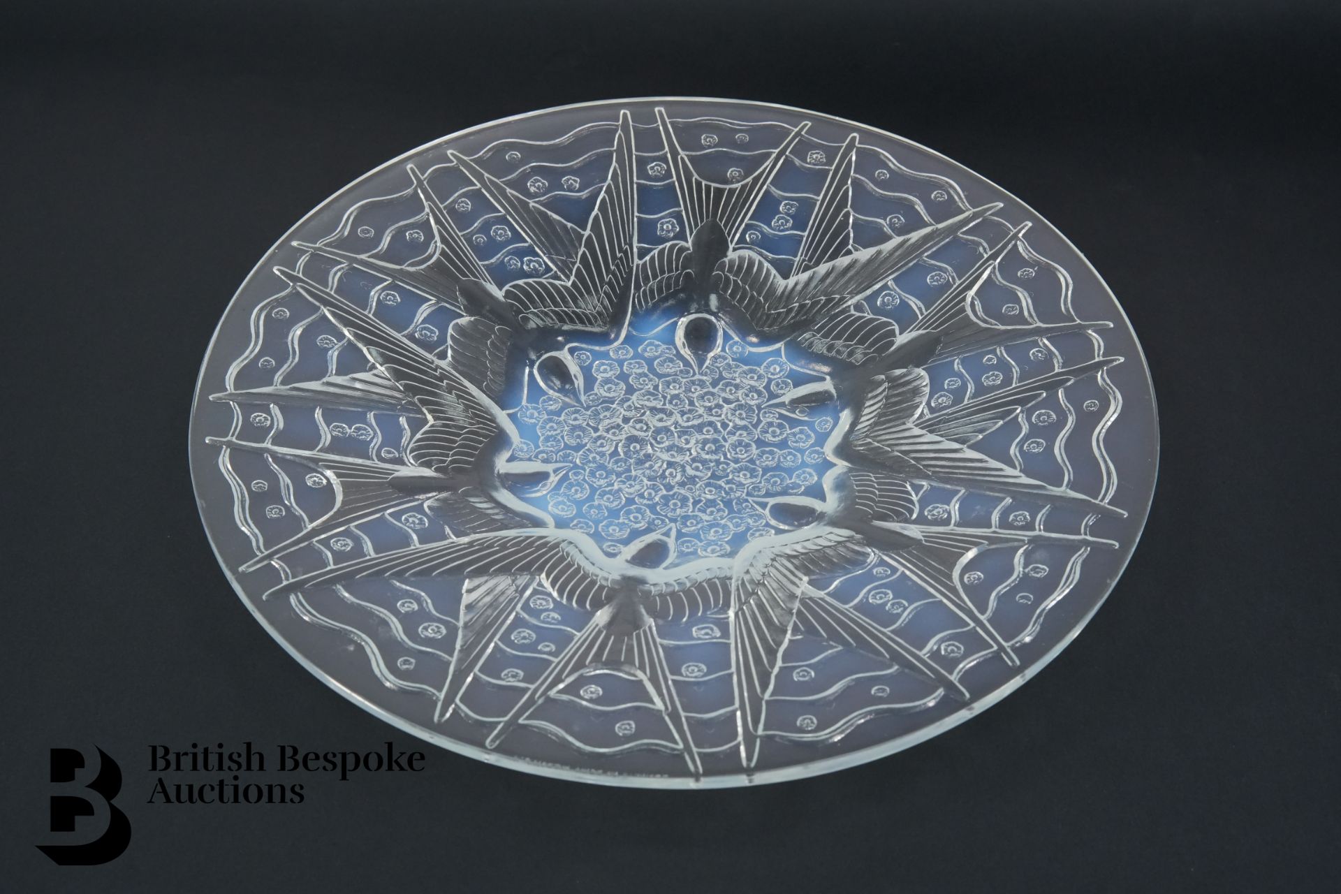 Pierre d' Avesn Pressed Glass Bowl - Image 2 of 5