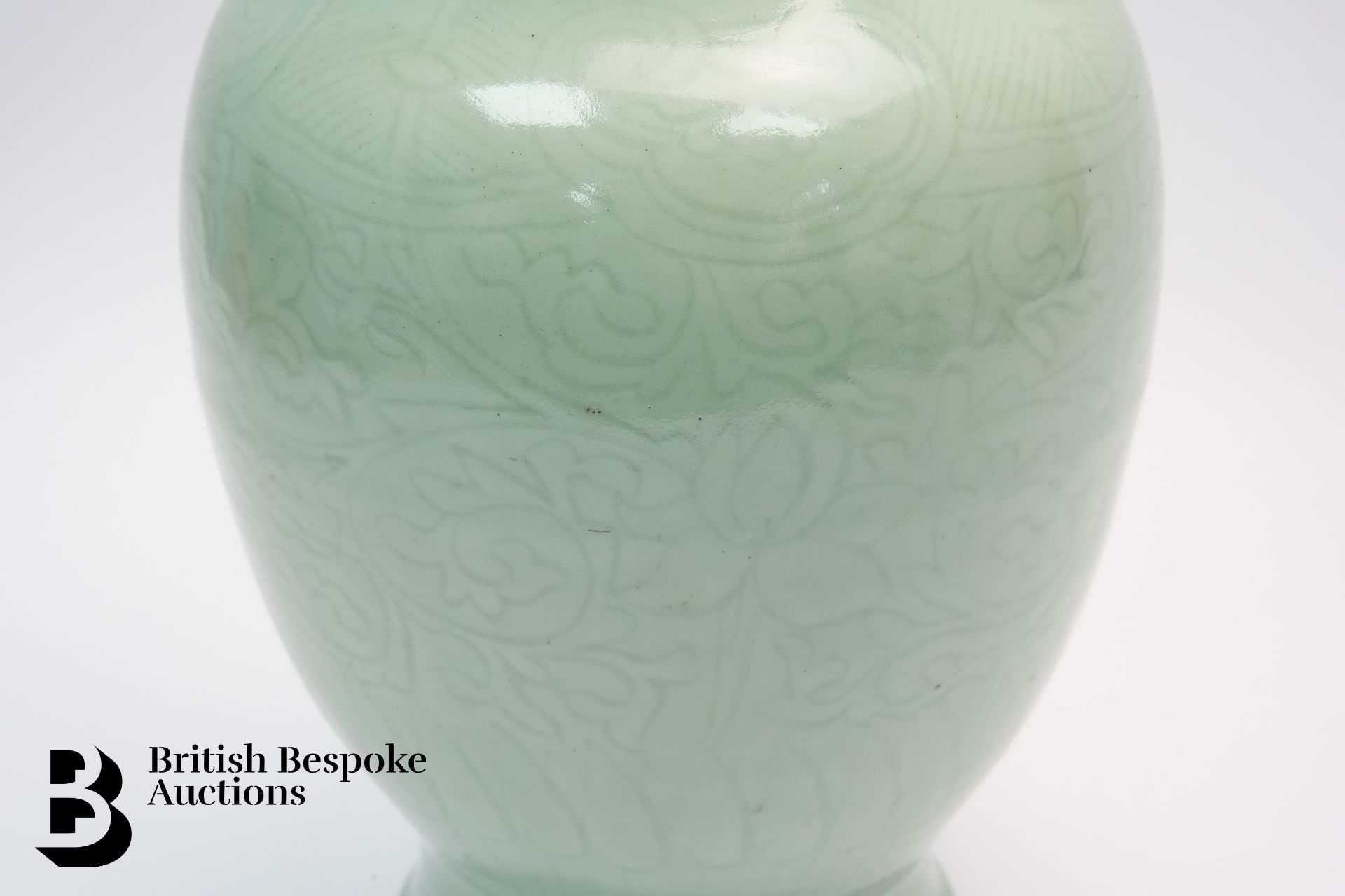 Chinese Celadon Green Vase - Bild 4 aus 7