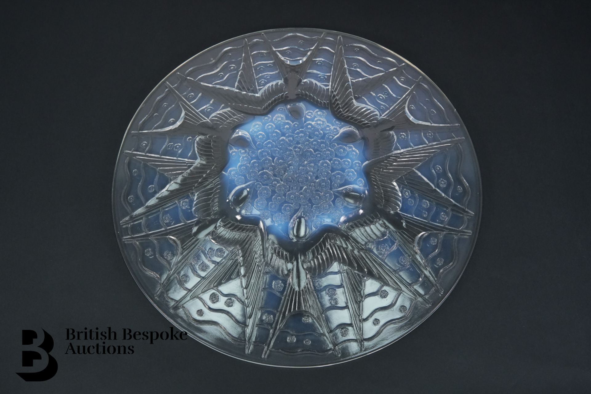 Pierre d' Avesn Pressed Glass Bowl - Image 4 of 5