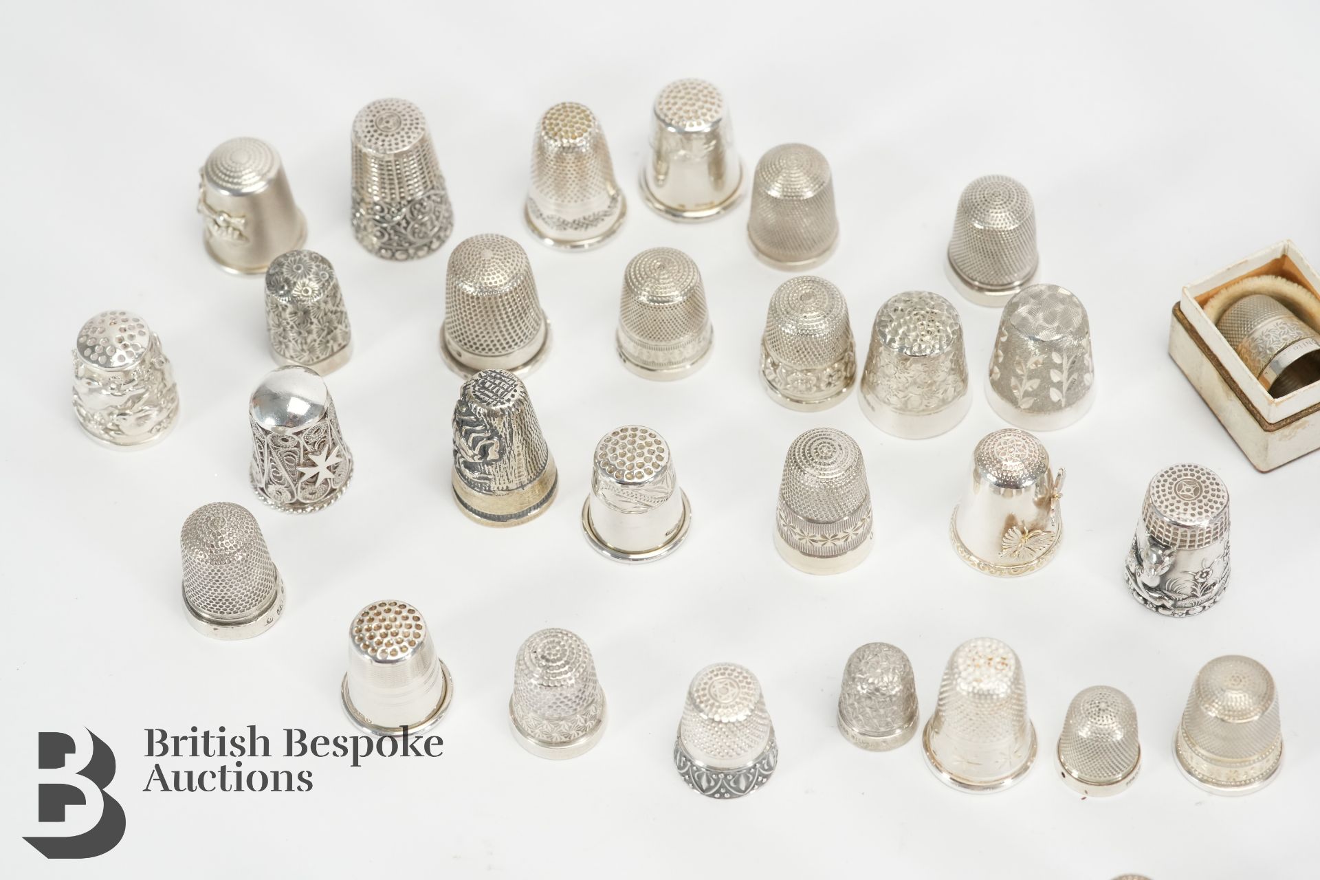 Collection of Silver Thimbles - Image 2 of 11
