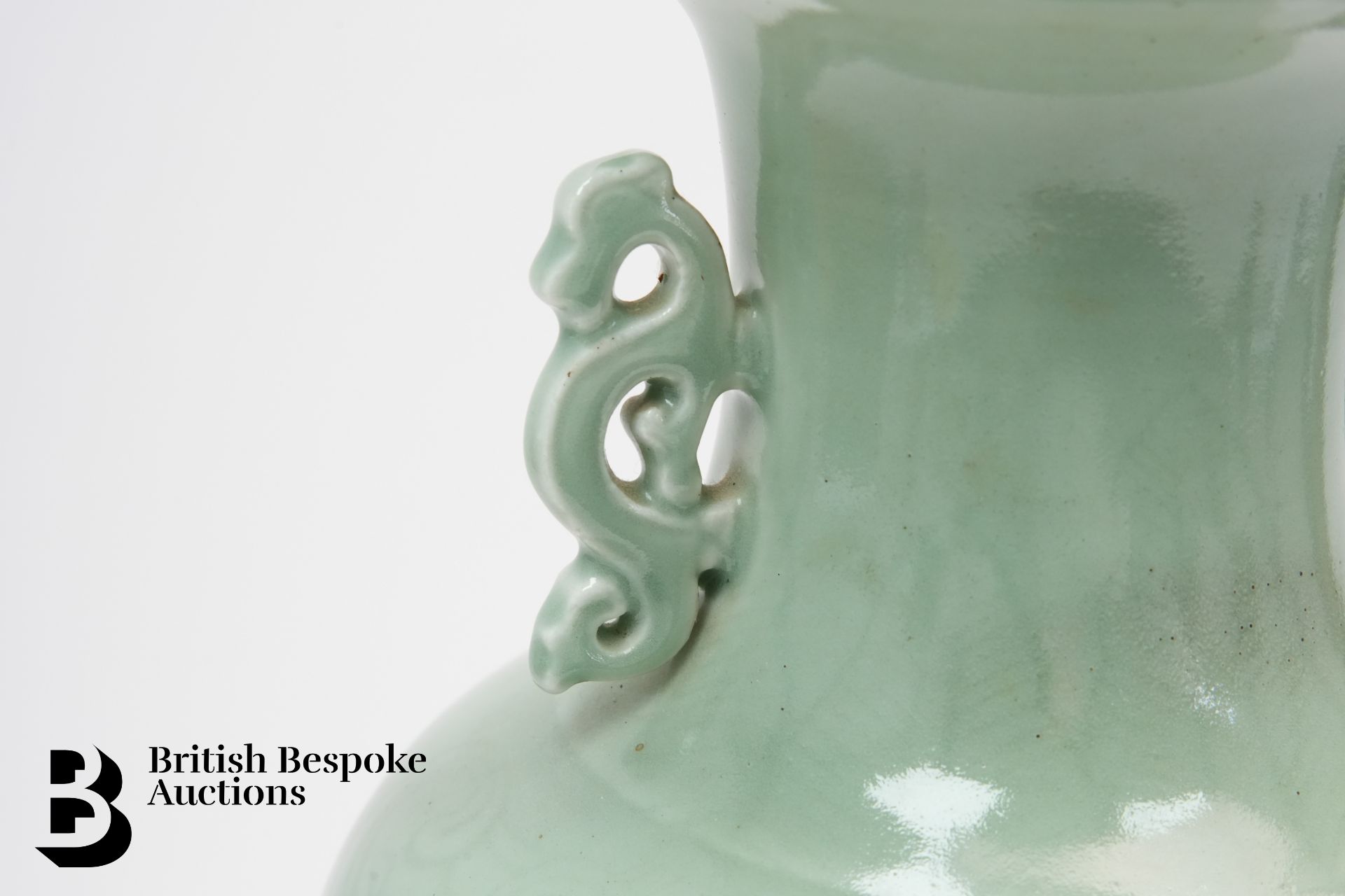 Chinese Celadon Green Vase - Bild 6 aus 7