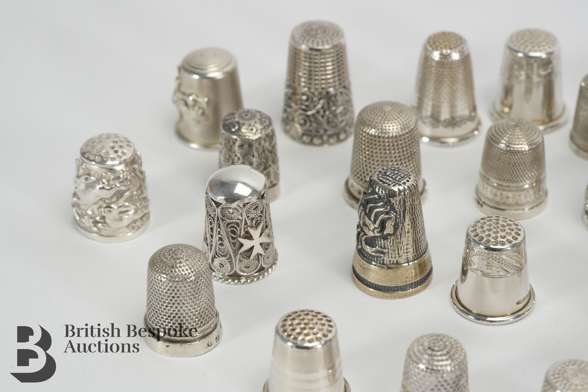 Collection of Silver Thimbles - Image 10 of 11