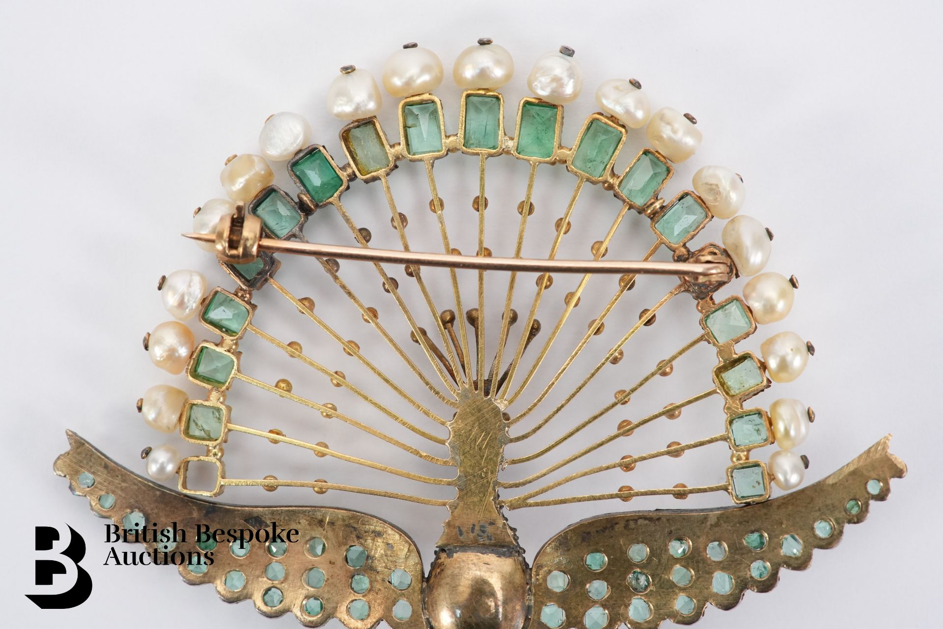 Victorian 18ct Gold Egyptian Revival Emerald, Diamond and Pearl Peacock Brooch - Image 6 of 7