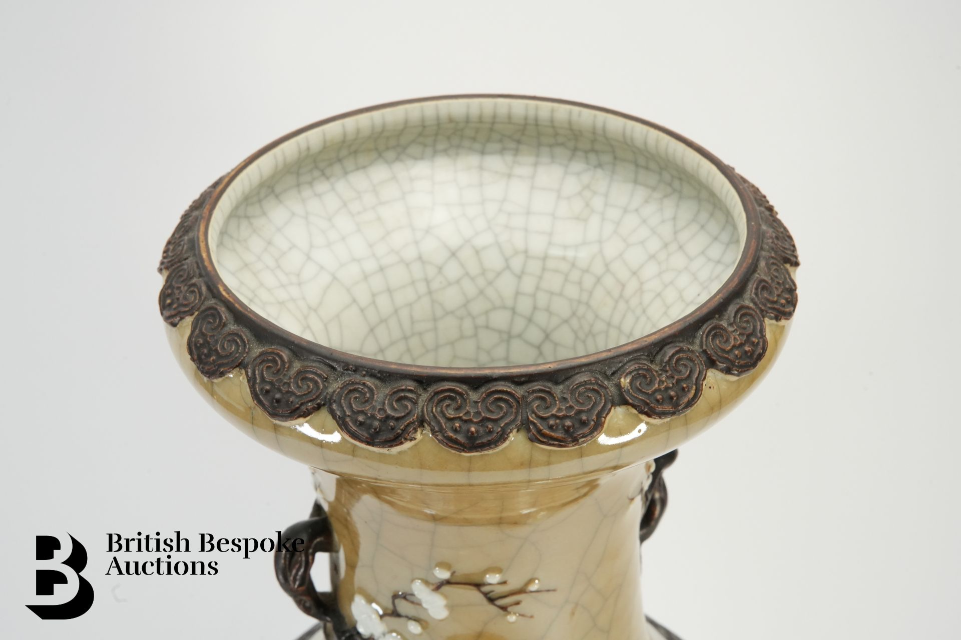 Chinese Celadon Vase - Bild 6 aus 7