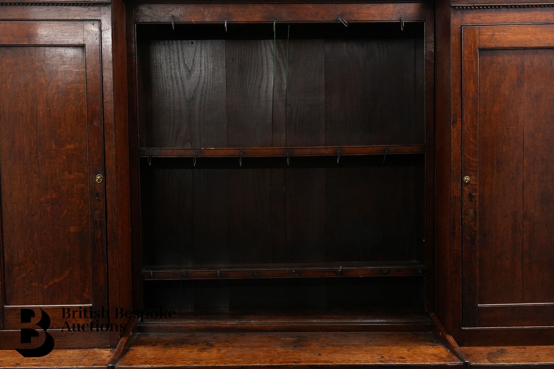 18th Century Oak Welsh Dresser - Image 2 of 10