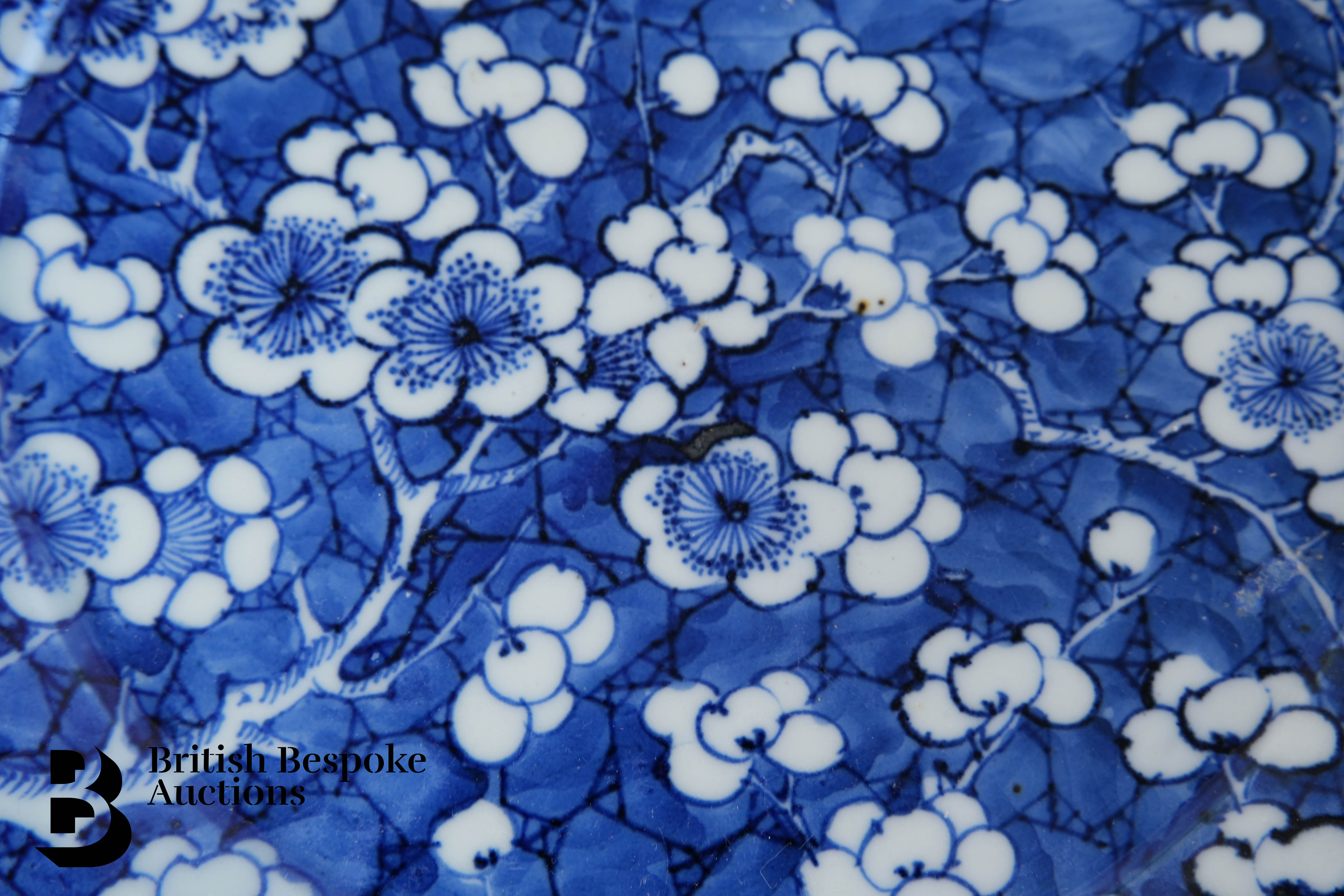 Pair of Blue and White Plates - Image 5 of 6